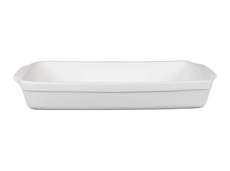 Stoneware casserole dish 9x13